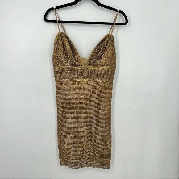 Saylor NYC Frankie Sequin Embroidered Mini Dress Bodycon Sweetheart Swifties M - Picture 3 of 15